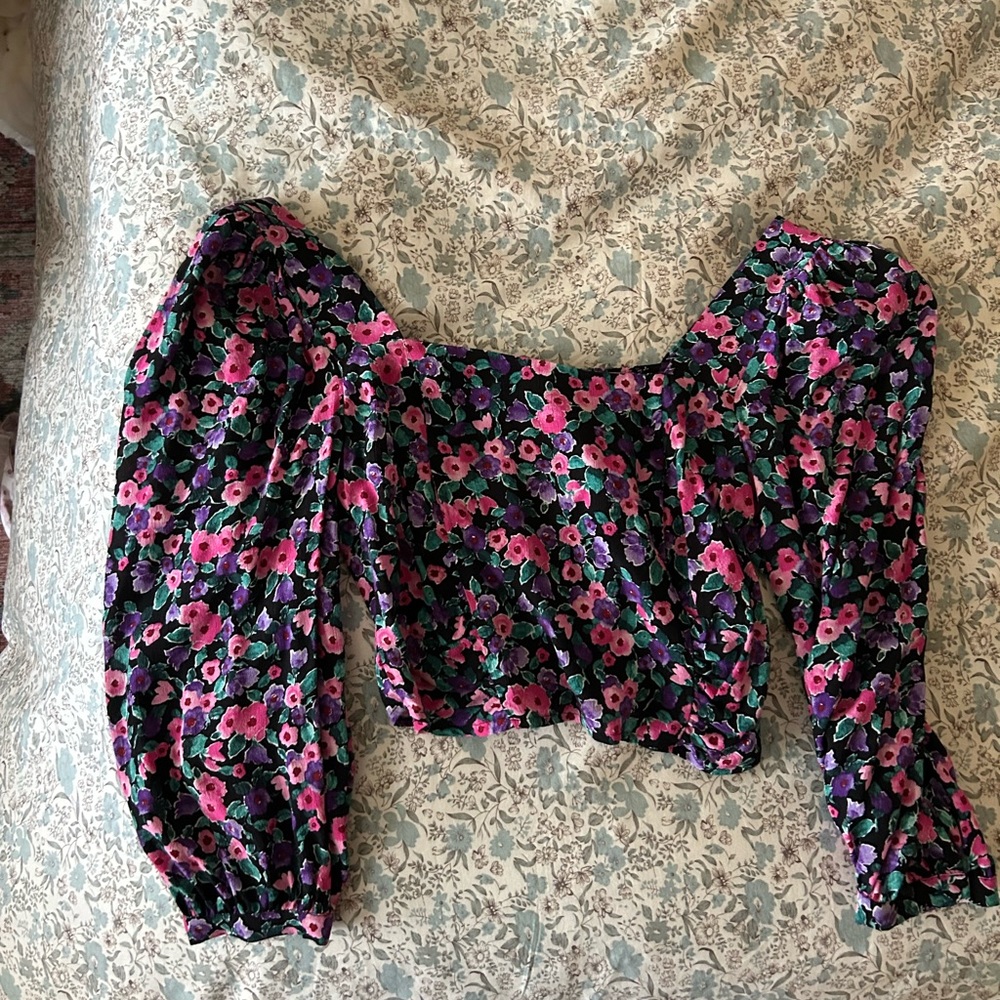 ZARA CROPPED FLORAL TOP